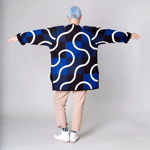 Haptic Lab Snake Path Quilt Coat Organic Cotton Blue Black Large EUC - Picture 9 of 10